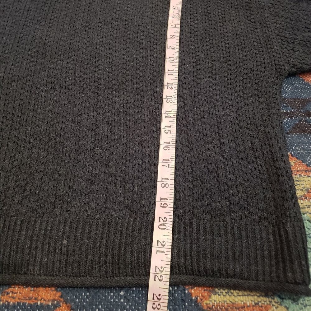 Universal Thread Sweater - Picture 9 of 11